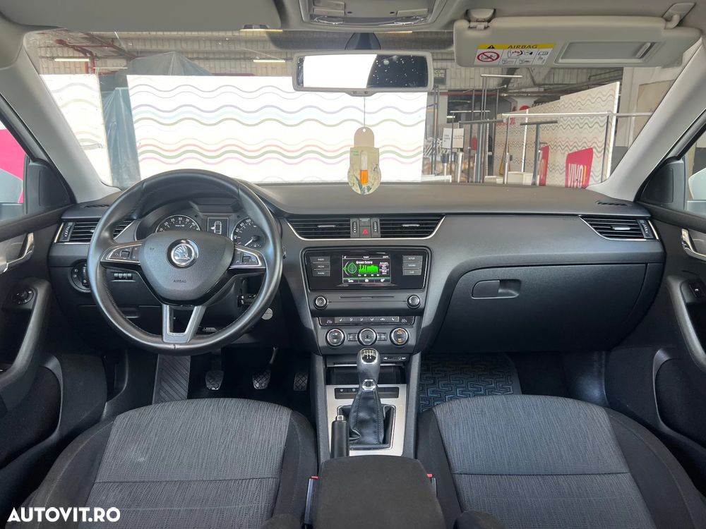 Skoda Octavia 1.6 TDI Ambition - 7