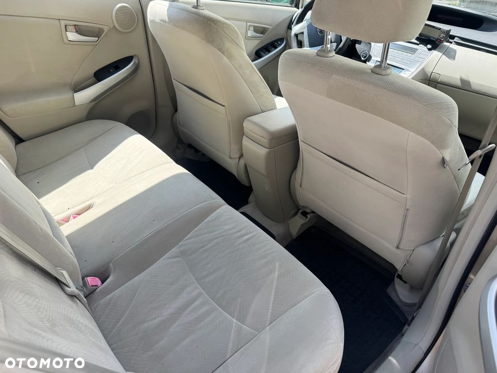 Toyota Prius - 8