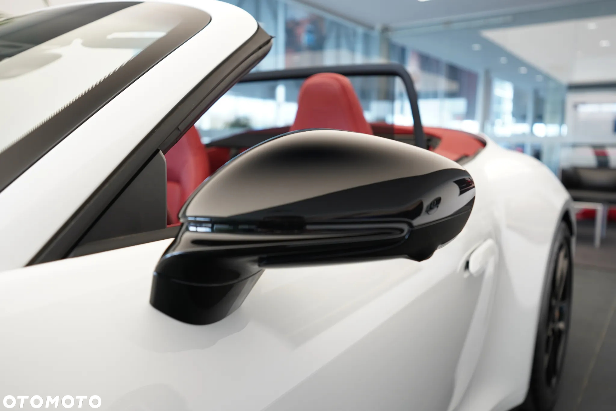 Porsche 911 Carrera T-Hybrid GTS Cabrio - 29