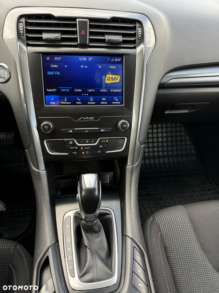 Ford Mondeo 2.0 Hybrid Titanium - 2