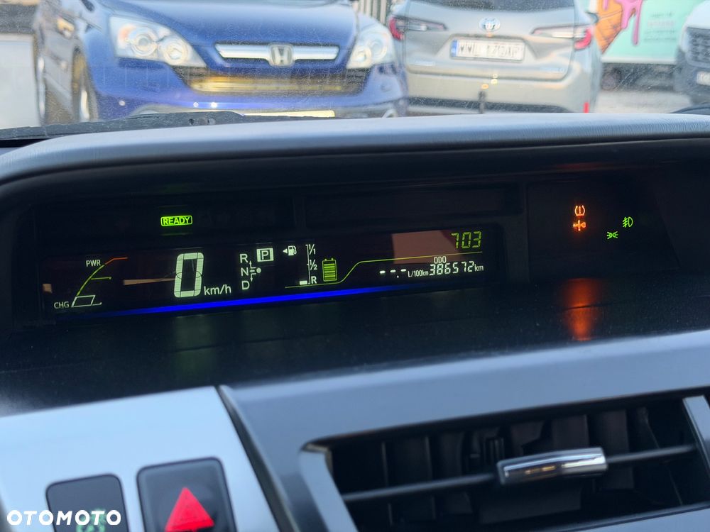 Toyota Prius+ (Hybrid) Comfort - 24