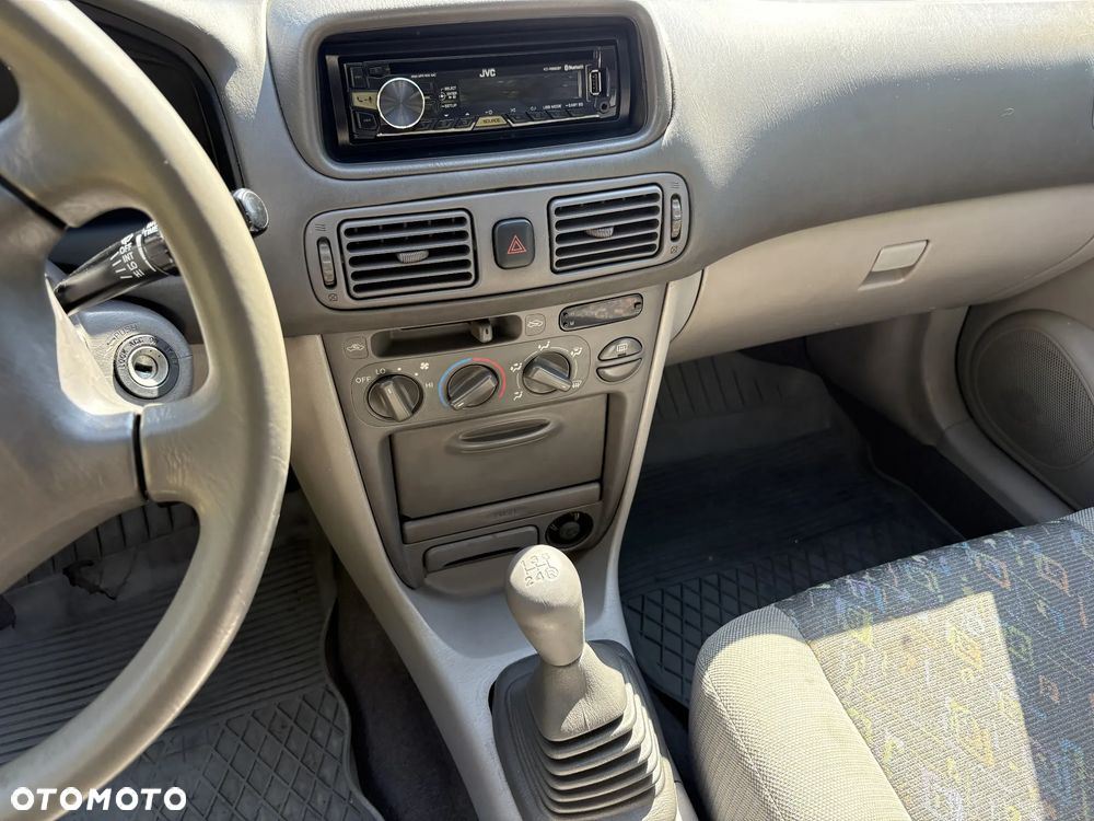 Toyota Corolla - 29