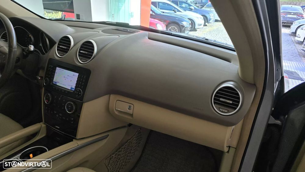 Mercedes-Benz ML 320 CDi - 38