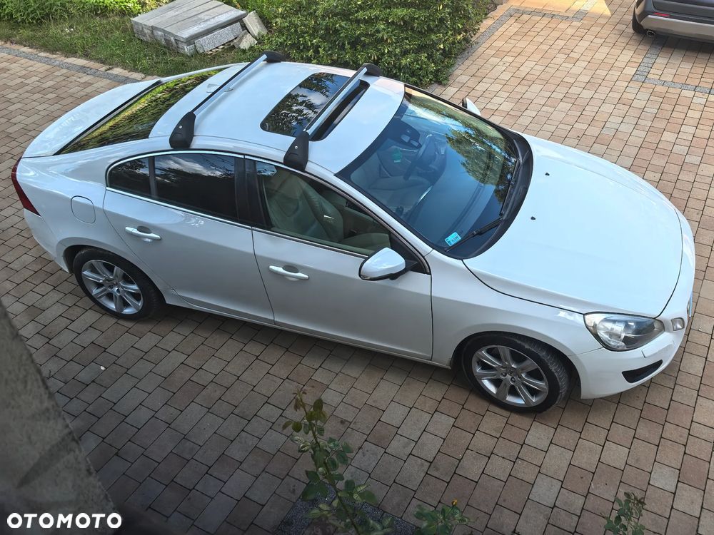 Volvo S60 2.5 T5 - 4