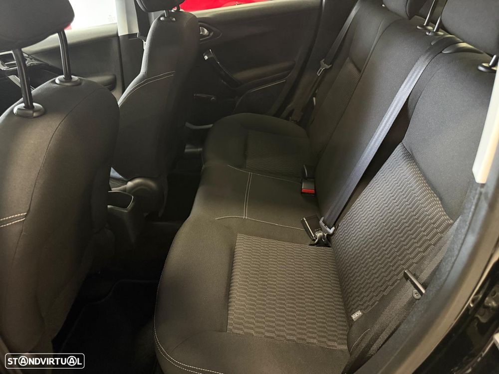 Peugeot 208 82 VTI Style - 6
