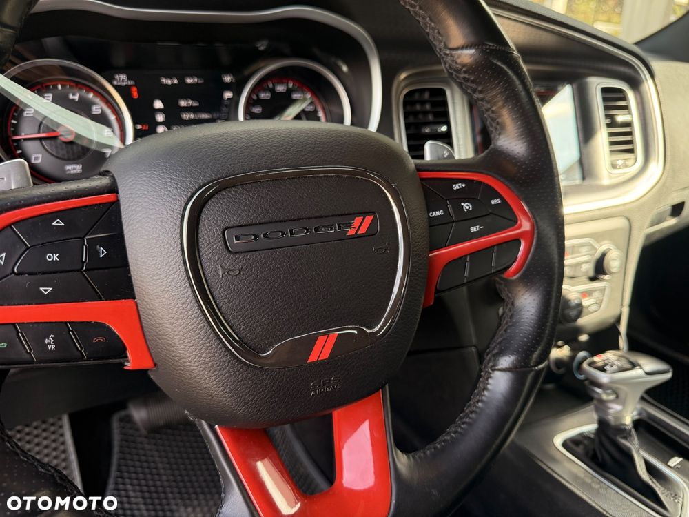 Dodge Charger - 4