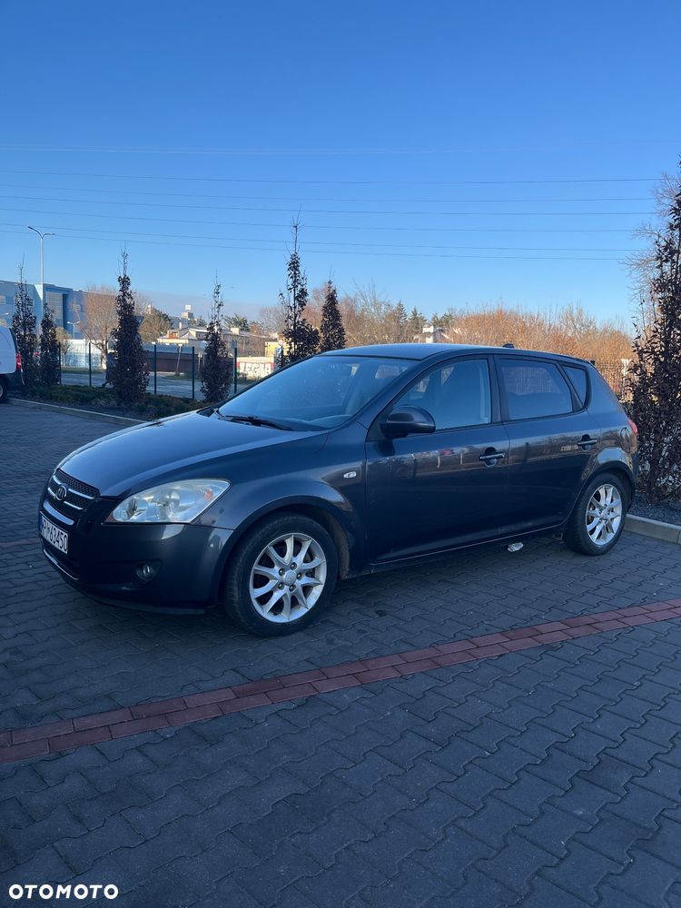 Kia Ceed 1.6 Comfort - 11