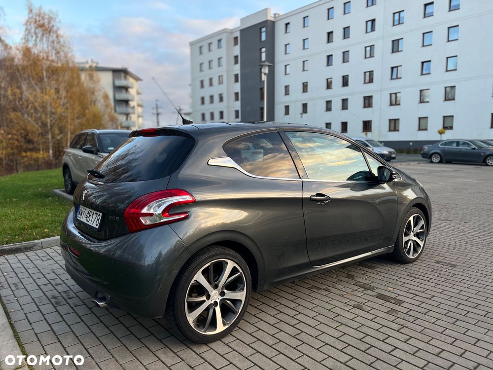 Peugeot 208 - 9