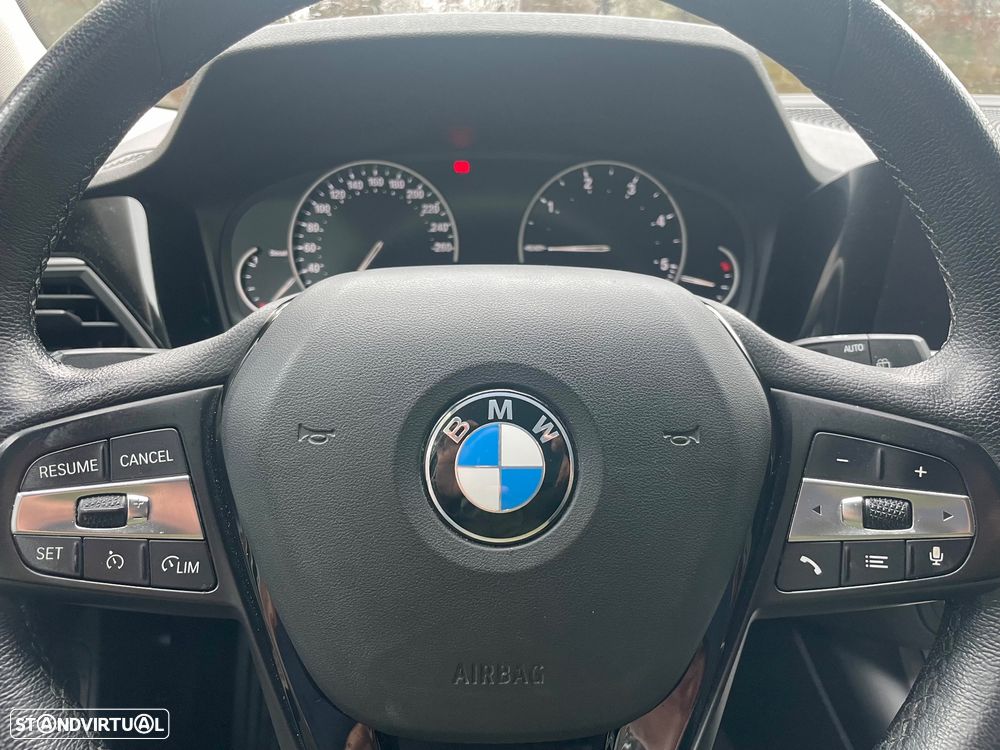 BMW 318 d Line Sport - 13