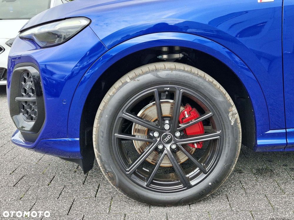 Audi Q5 Sportback - 4