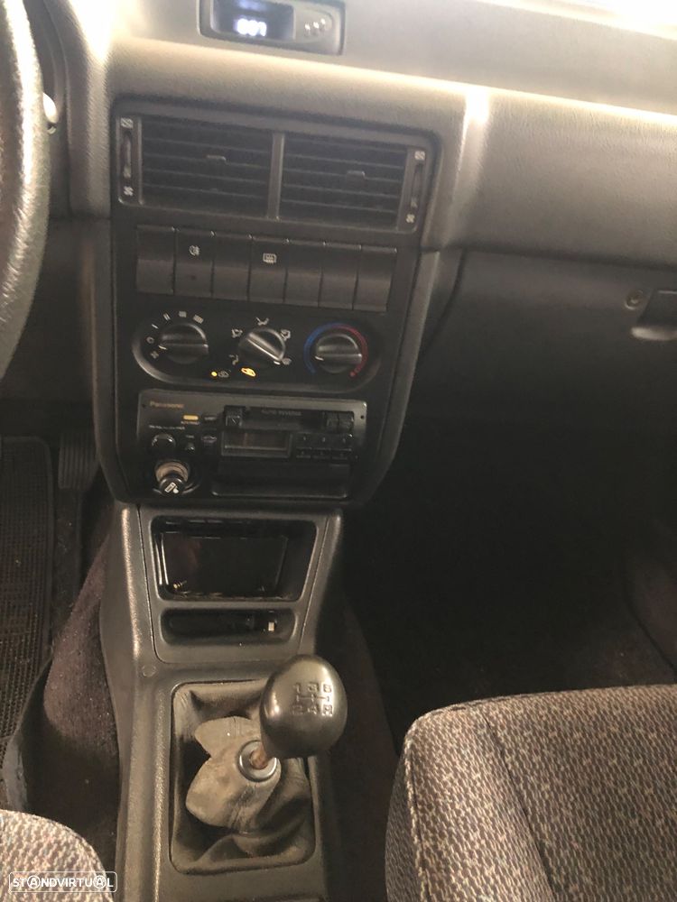 Hyundai Pony 1.3 GLS - 12