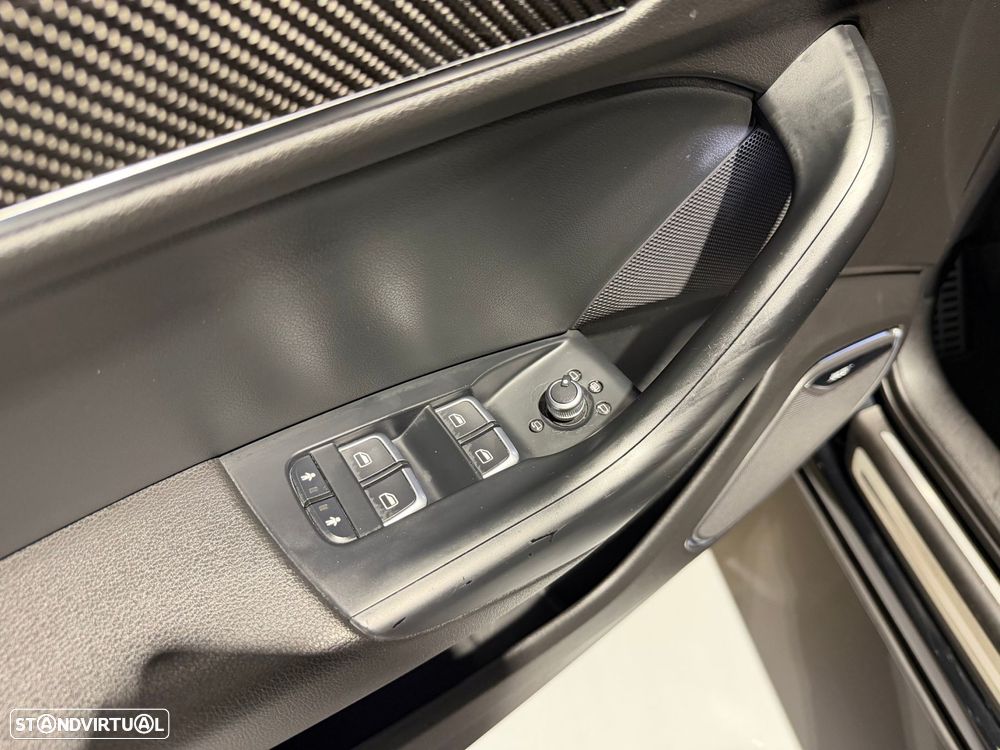 Audi RS Q3 2.5 TFSI quattro S tronic - 18