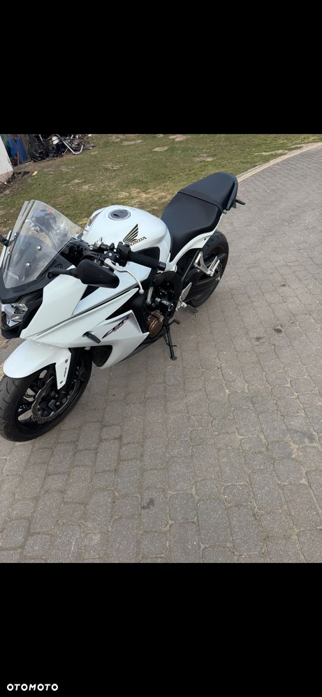 Honda CBR - 3