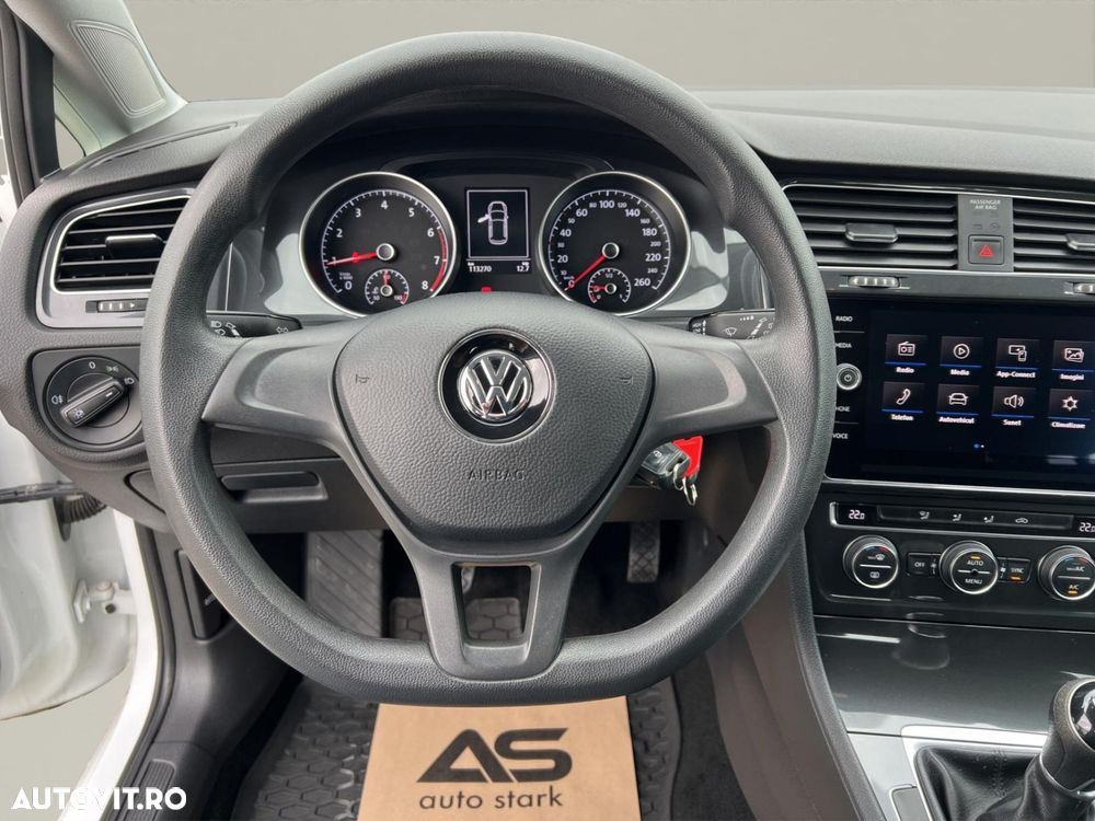 VOLKSWAGEN Golf 2020 — imagine 21