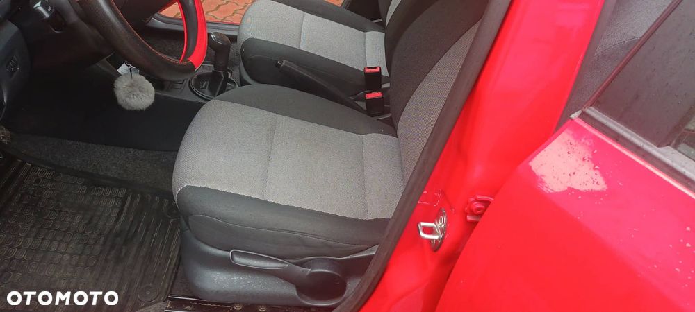 Skoda Fabia 1.2 HTP Classic - 2