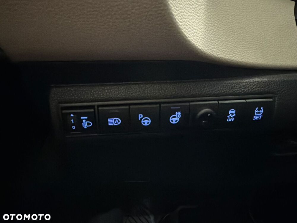 Toyota Corolla 1.8 Hybrid Executive - 19