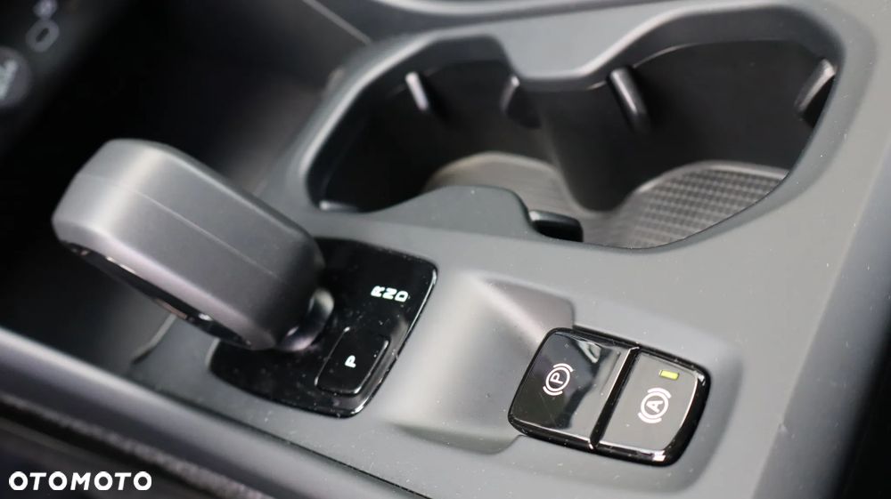 Volvo XC 40 B3 Core - 17