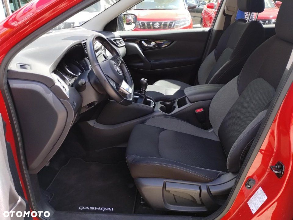 Nissan Qashqai - 10
