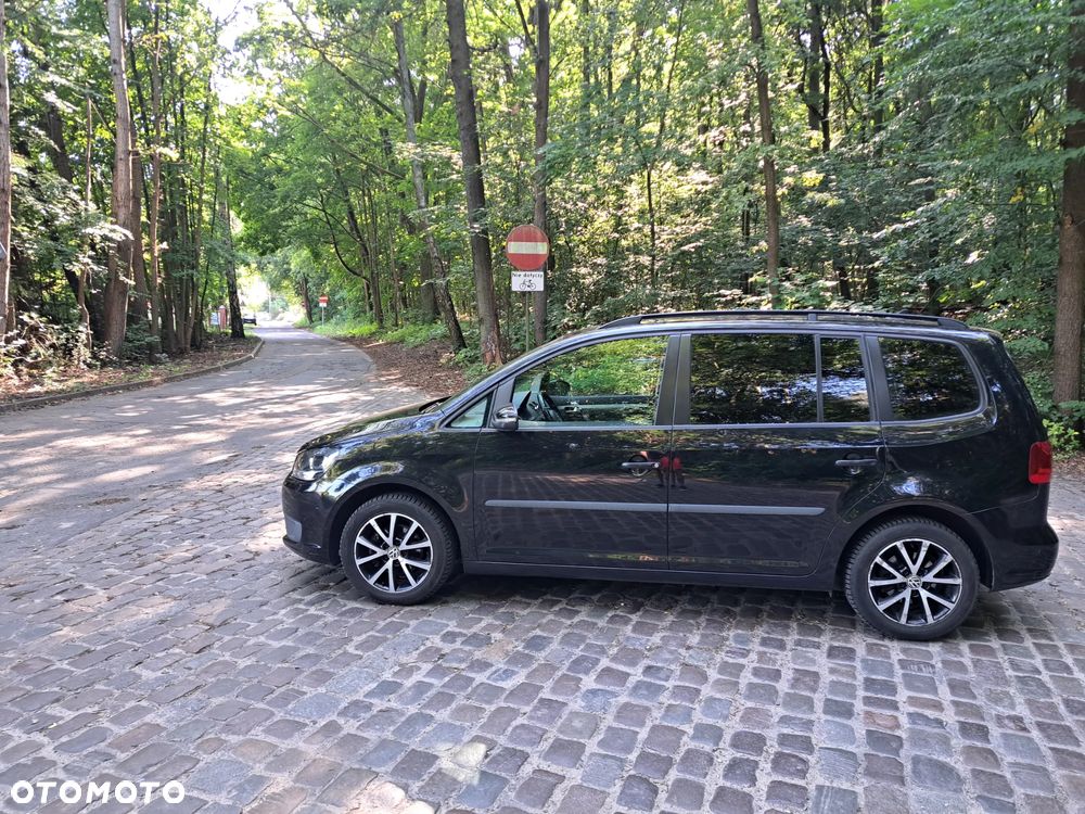 Volkswagen Touran 1.6 TDI DPF Trendline DSG - 9