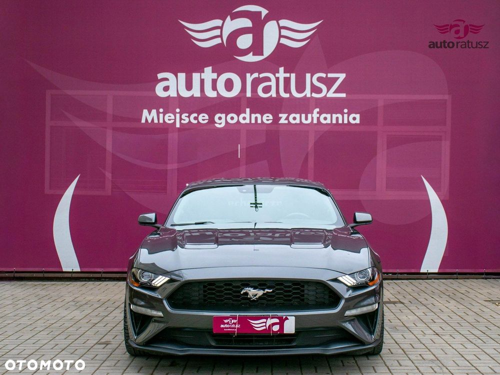 Ford Mustang - 3