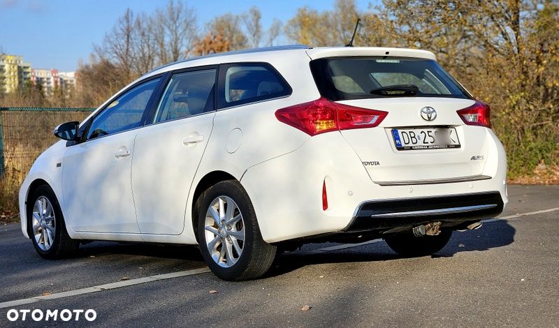 Toyota Auris 2.0 D-4D Comfort - 11