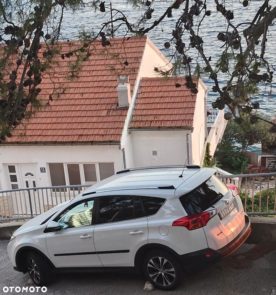 Toyota RAV4 - 12