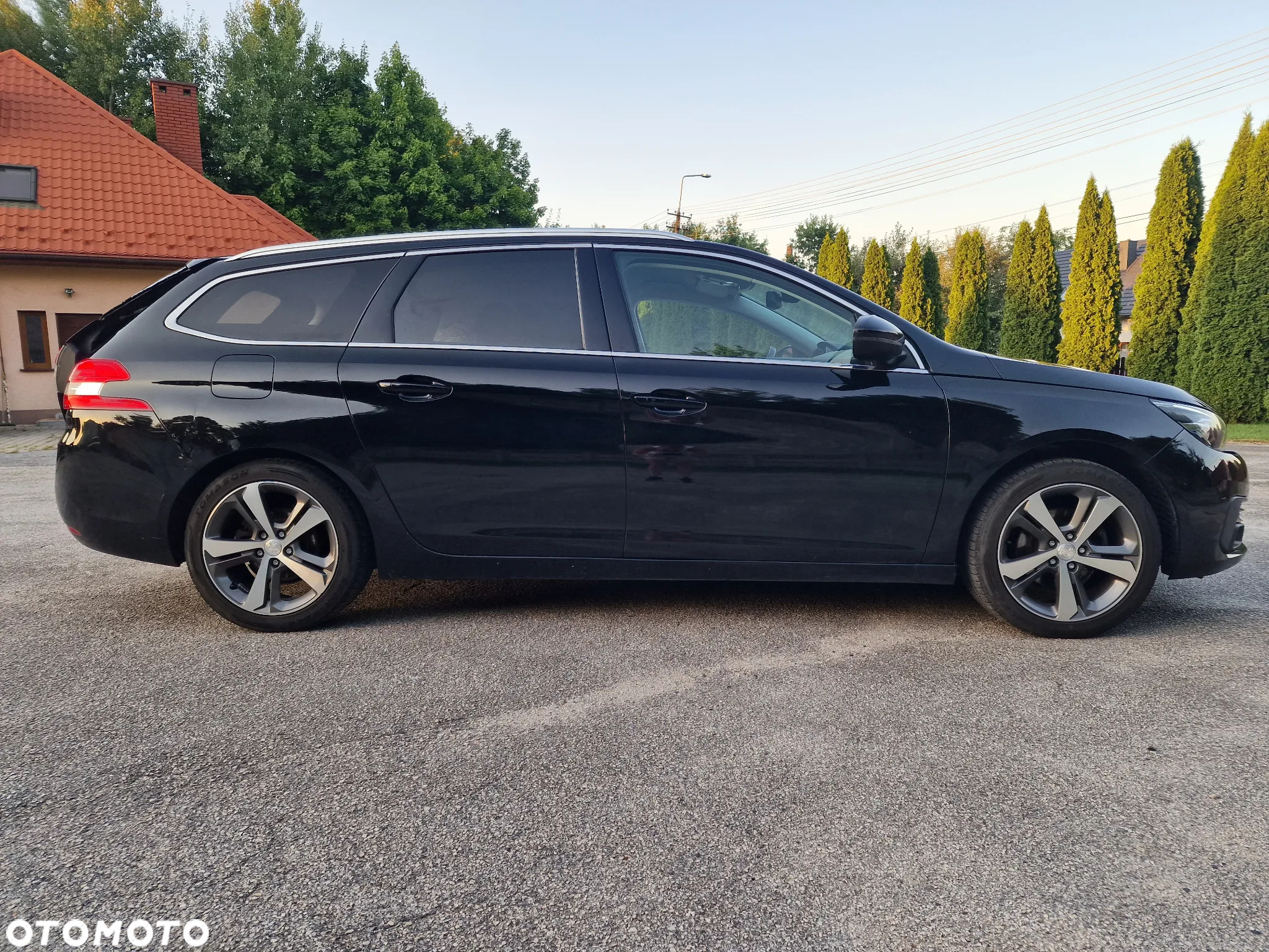 Peugeot 308 - 8