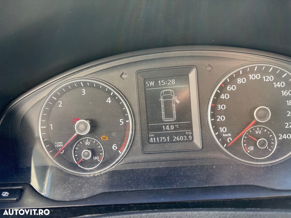 Volkswagen Caravelle - 4