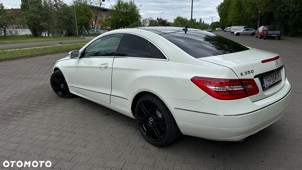 Mercedes-Benz Klasa E - 17