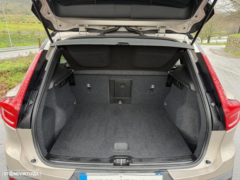 Volvo XC 40 Recharge Plus - 28