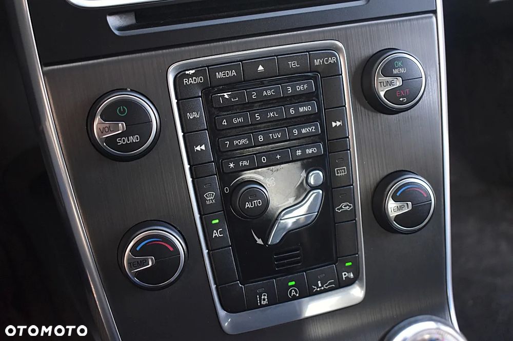 Volvo S60 D3 Geartronic Momentum - 25