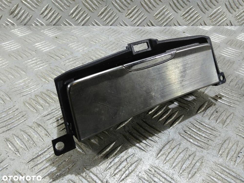 POPIELNICZKA FORD MONDEO MK4 - 1