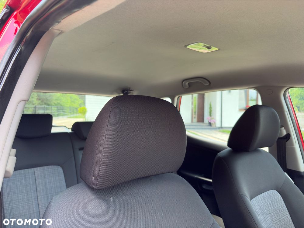 Kia Venga - 26