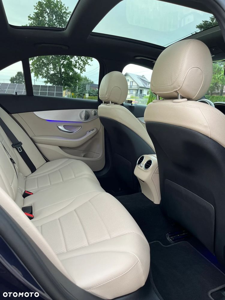 Mercedes-Benz Klasa C 200 4MATIC 9G-TRONIC - 25