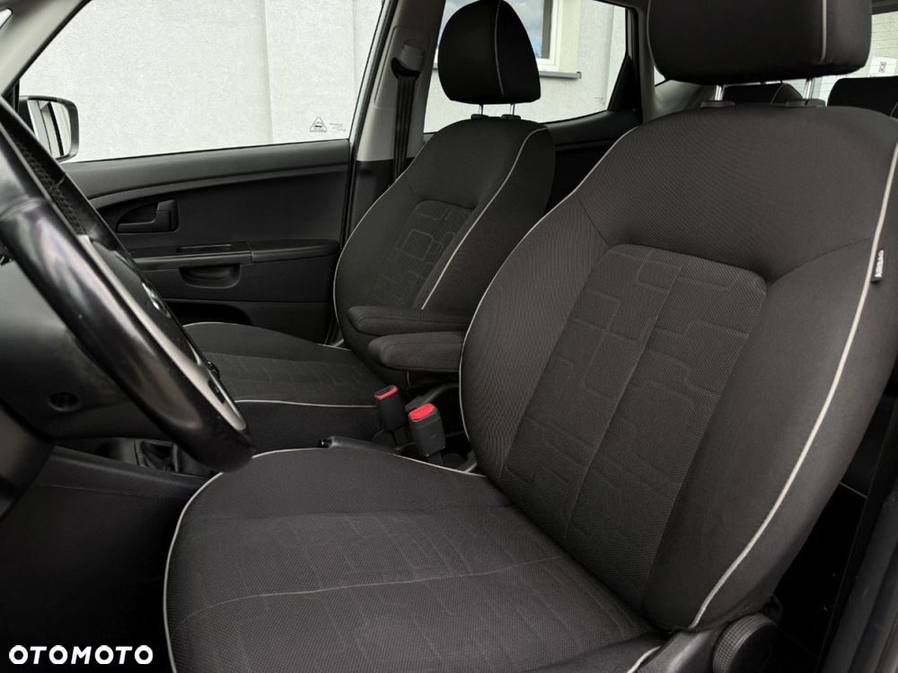 Kia Venga 1.4 CVVT UEFA EURO 2016 - 18