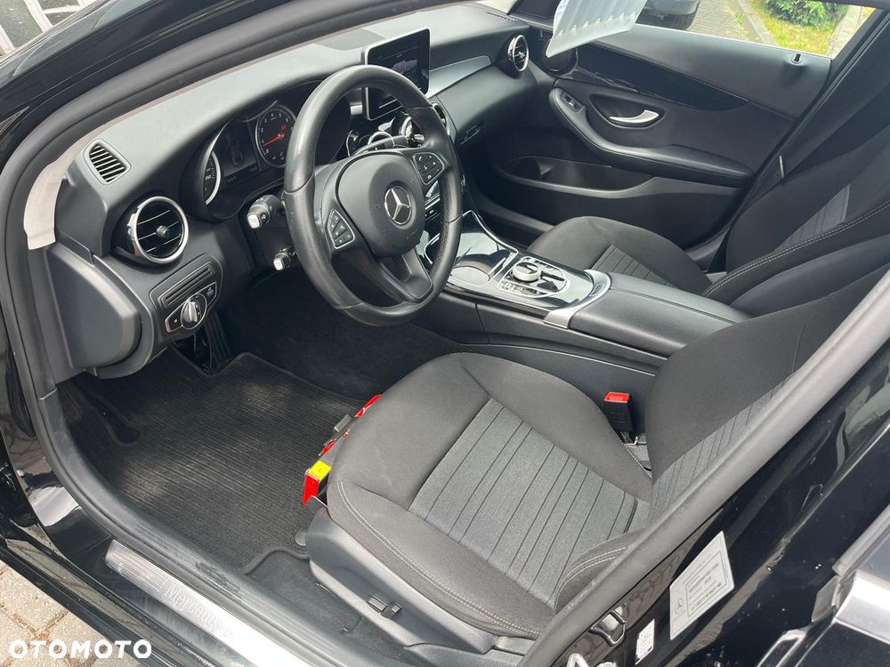 Mercedes-Benz Klasa C 160 Business Edition 9G-TRONIC - 15