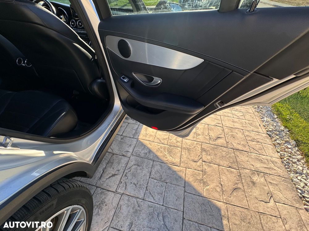 Mercedes-Benz GLC - 29