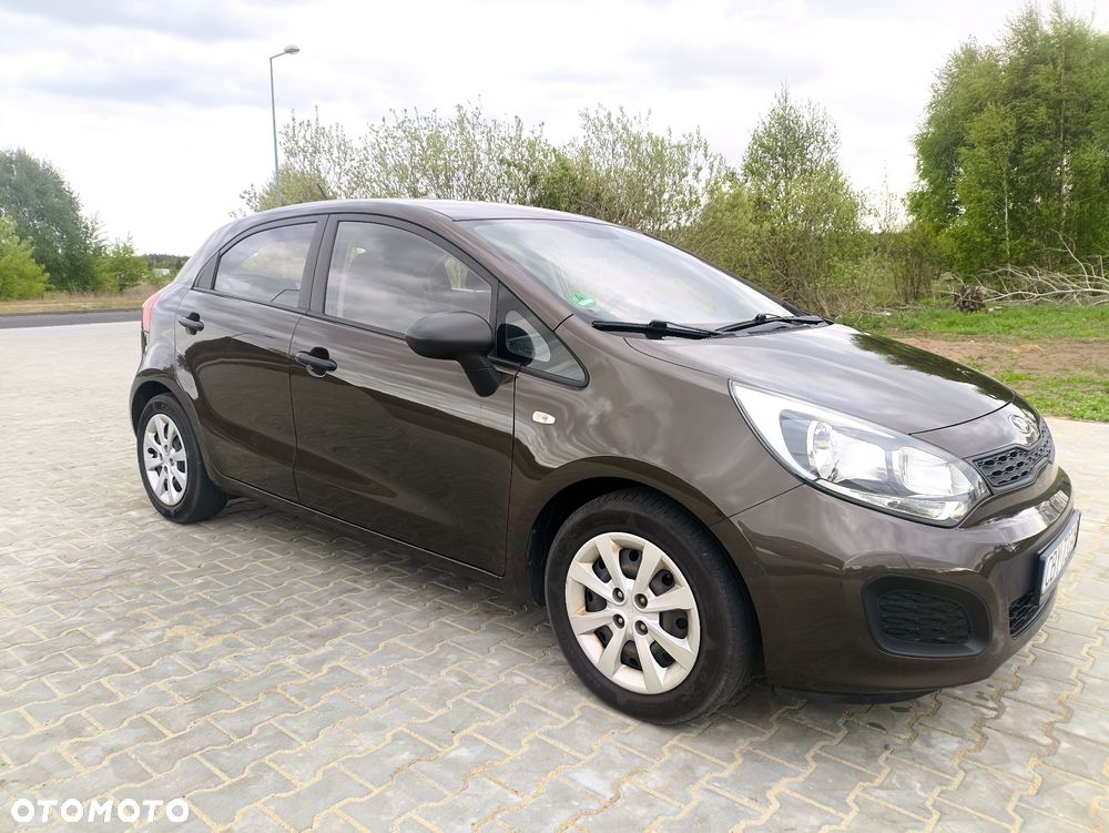 Kia Rio - 2