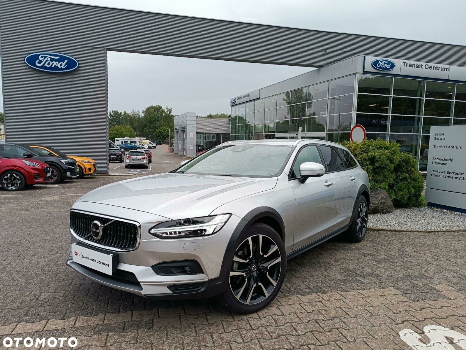 Volvo V90 Cross Country B5 D AWD Pro - 2