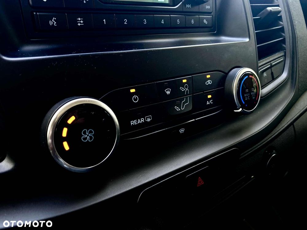 Ford Transit - 10