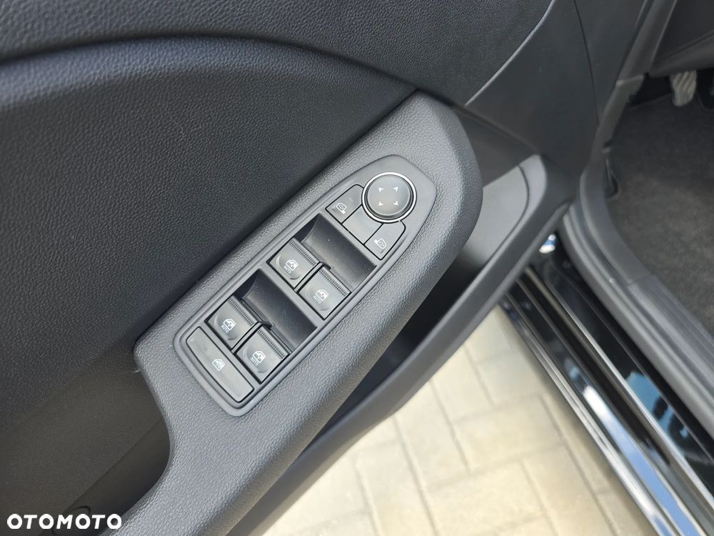 Renault Clio - 23