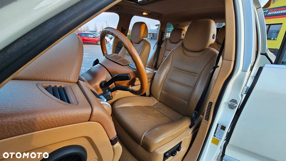 Porsche Cayenne - 7