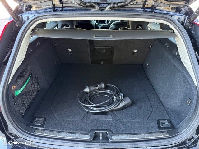 Volvo V60 2.0 T6 AWD TE Core - 19