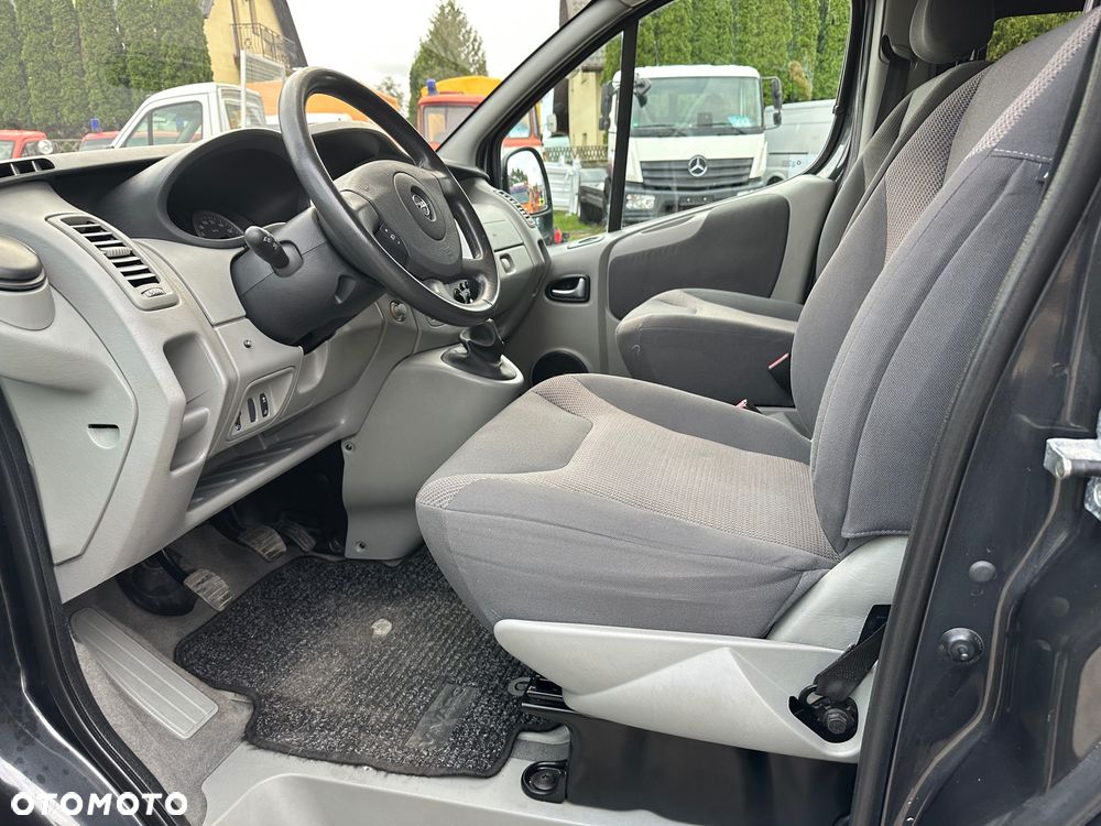 Opel VIVARO TOUR COSMO MULTIVAN - 3