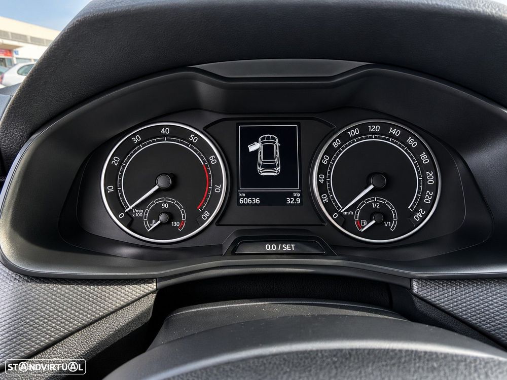 Skoda Kamiq 1.0 TSI DSG - 11