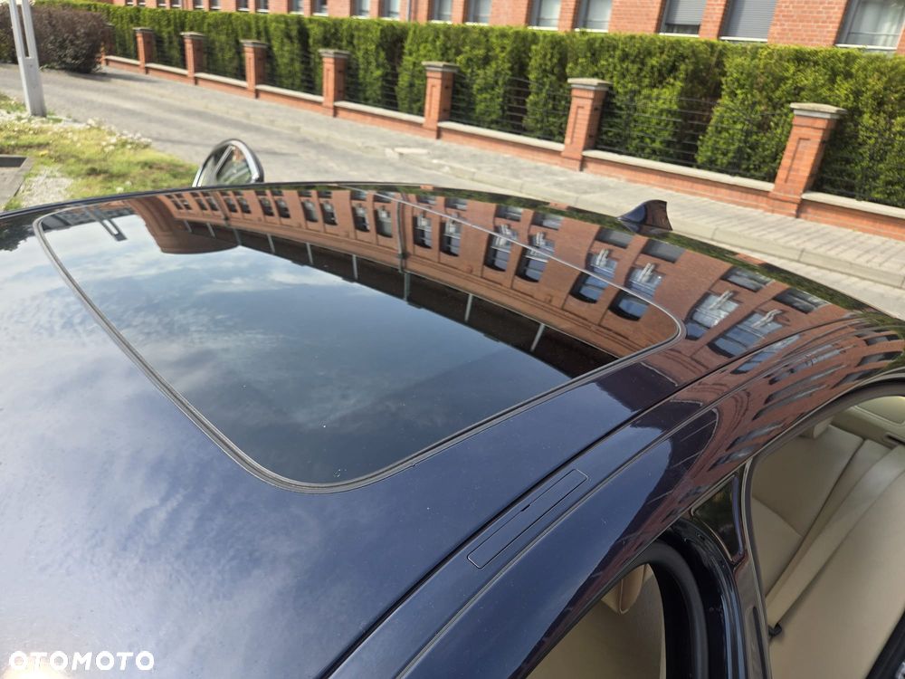 BMW Seria 5 528i - 6