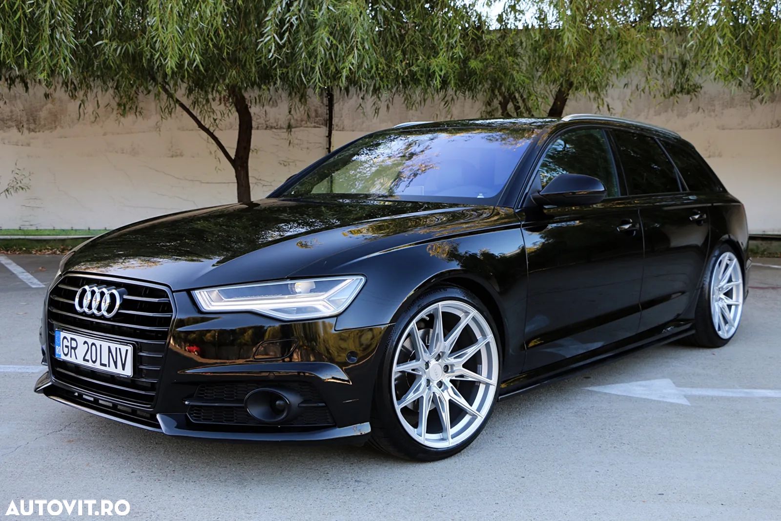 Audi A6 Avant 2.0 TDI Ultra DPF S tronic - 1
