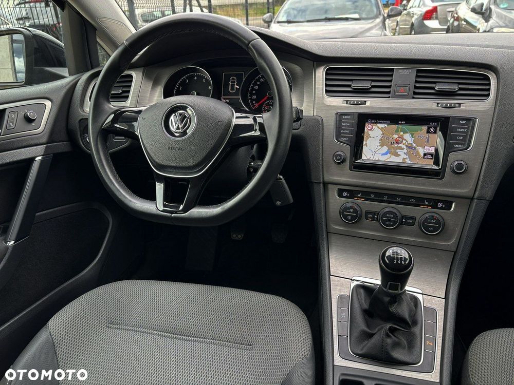 Volkswagen Golf 1.4 TSI BMT Comfortline - 22