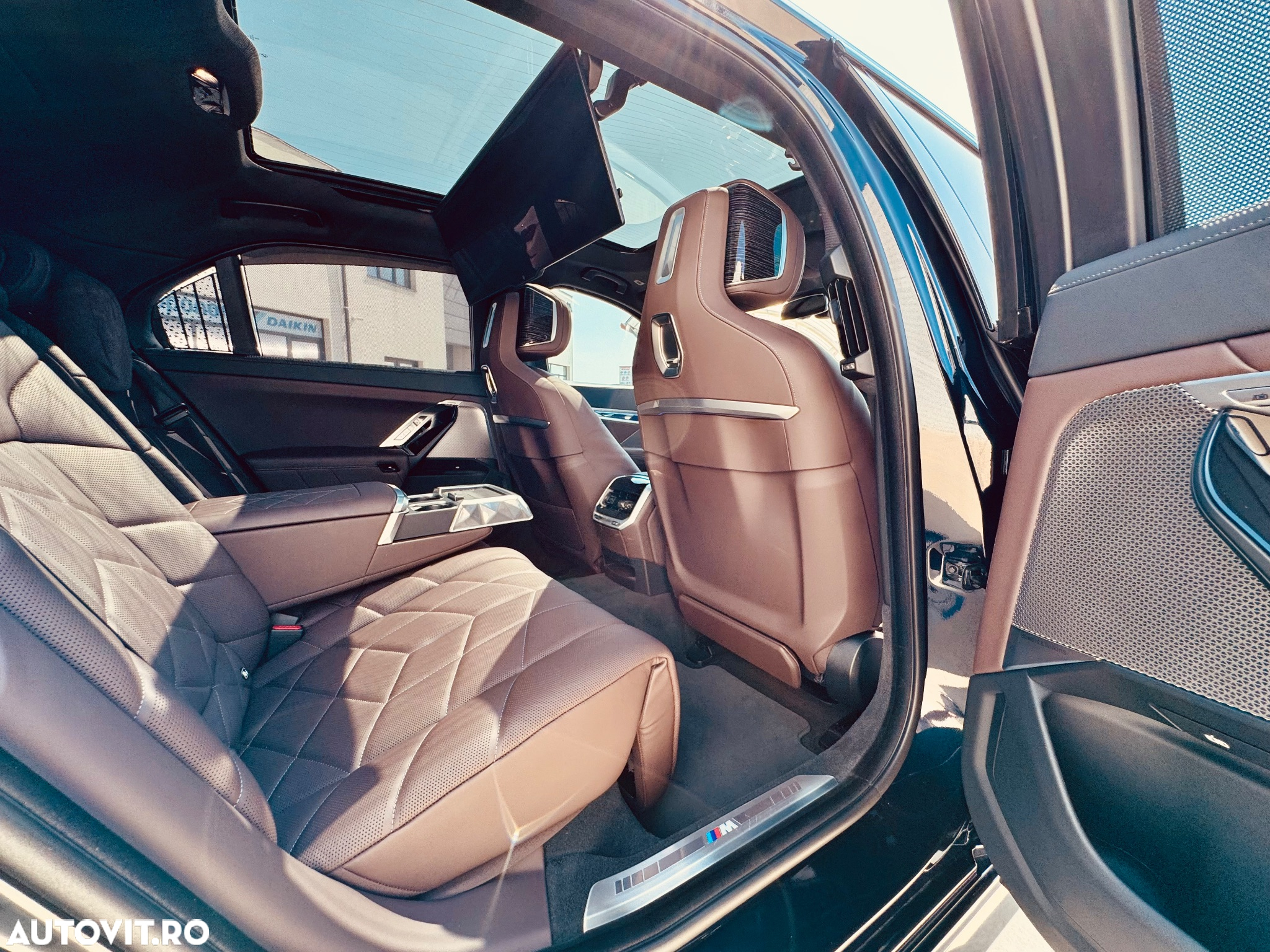 BMW Seria 7 740d xDrive MHEV - 10