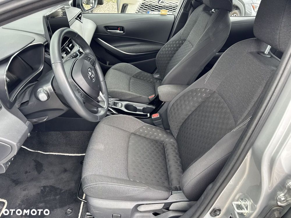 Toyota Corolla - 9